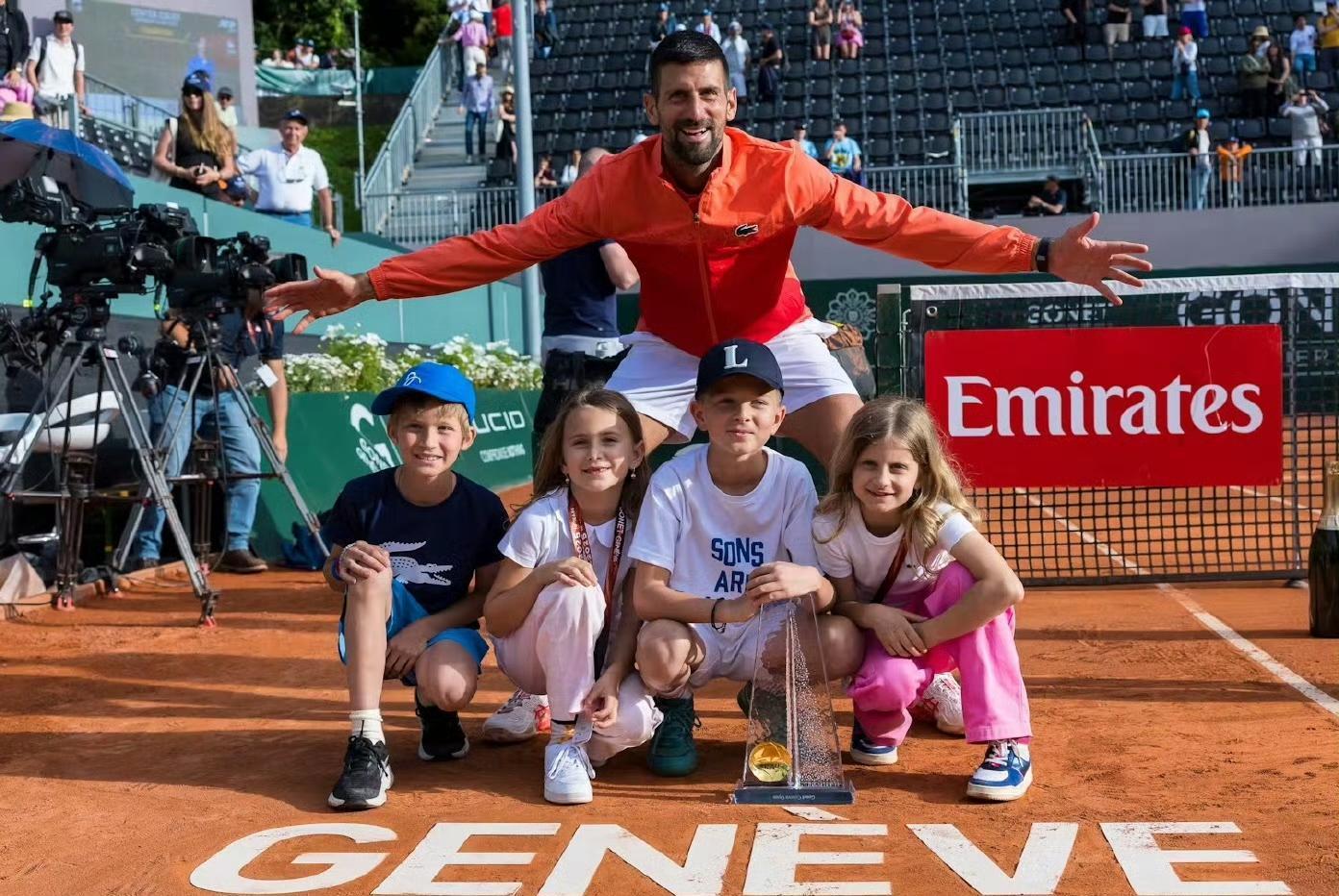 德国网球队轻取世界网球队，德约科维奇统治全场的简单介绍