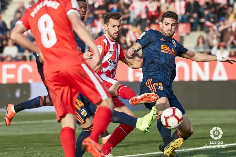 印度羽毛球队逆转中国羽毛球队,桃田贤斗完成帽子戏法的简单介绍 印度羽毛球队逆转中国羽毛球队,桃田贤斗完成帽子戏法的简单介绍