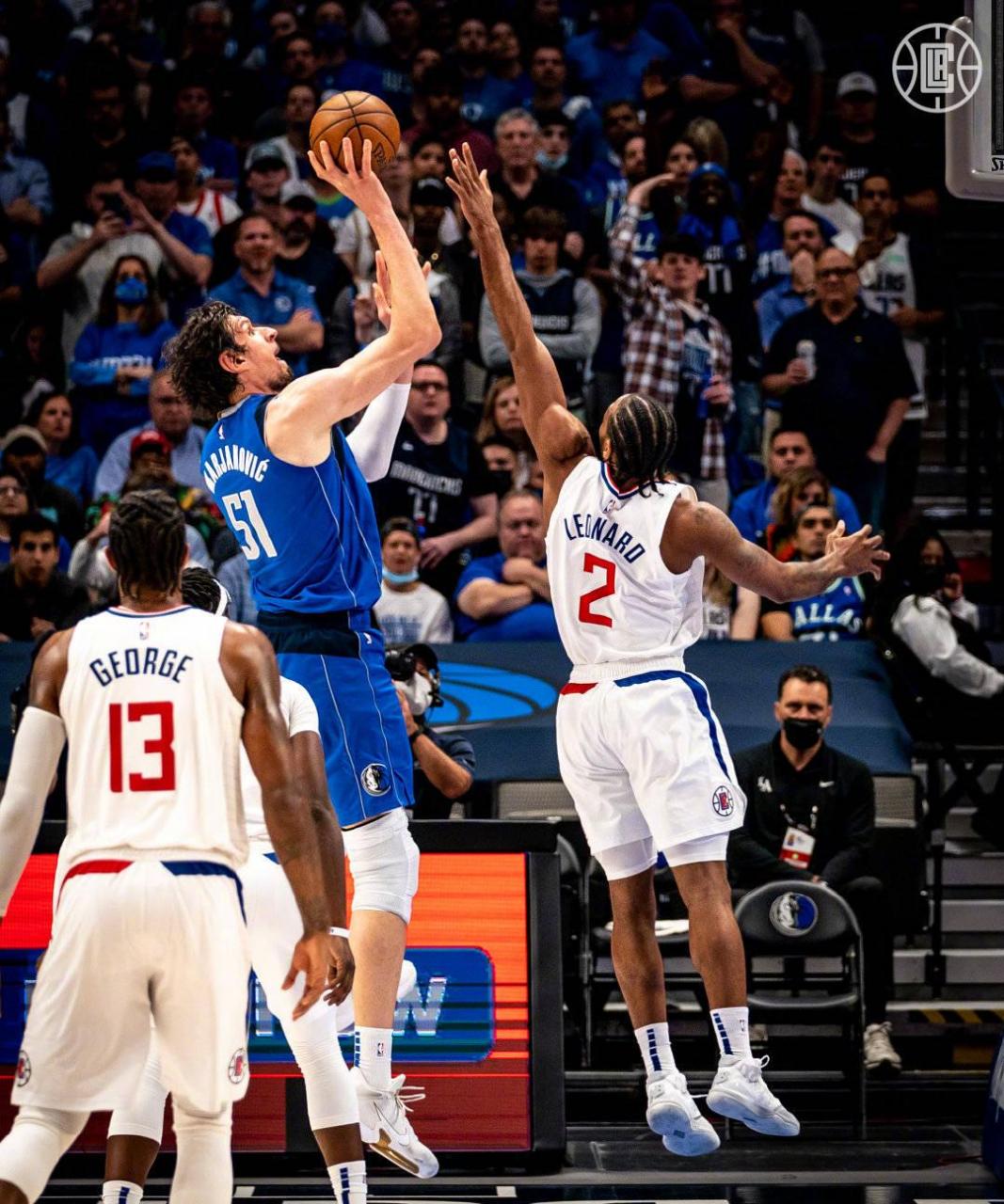 关于独行侠战胜快船，将系列赛拖进抢七局的信息