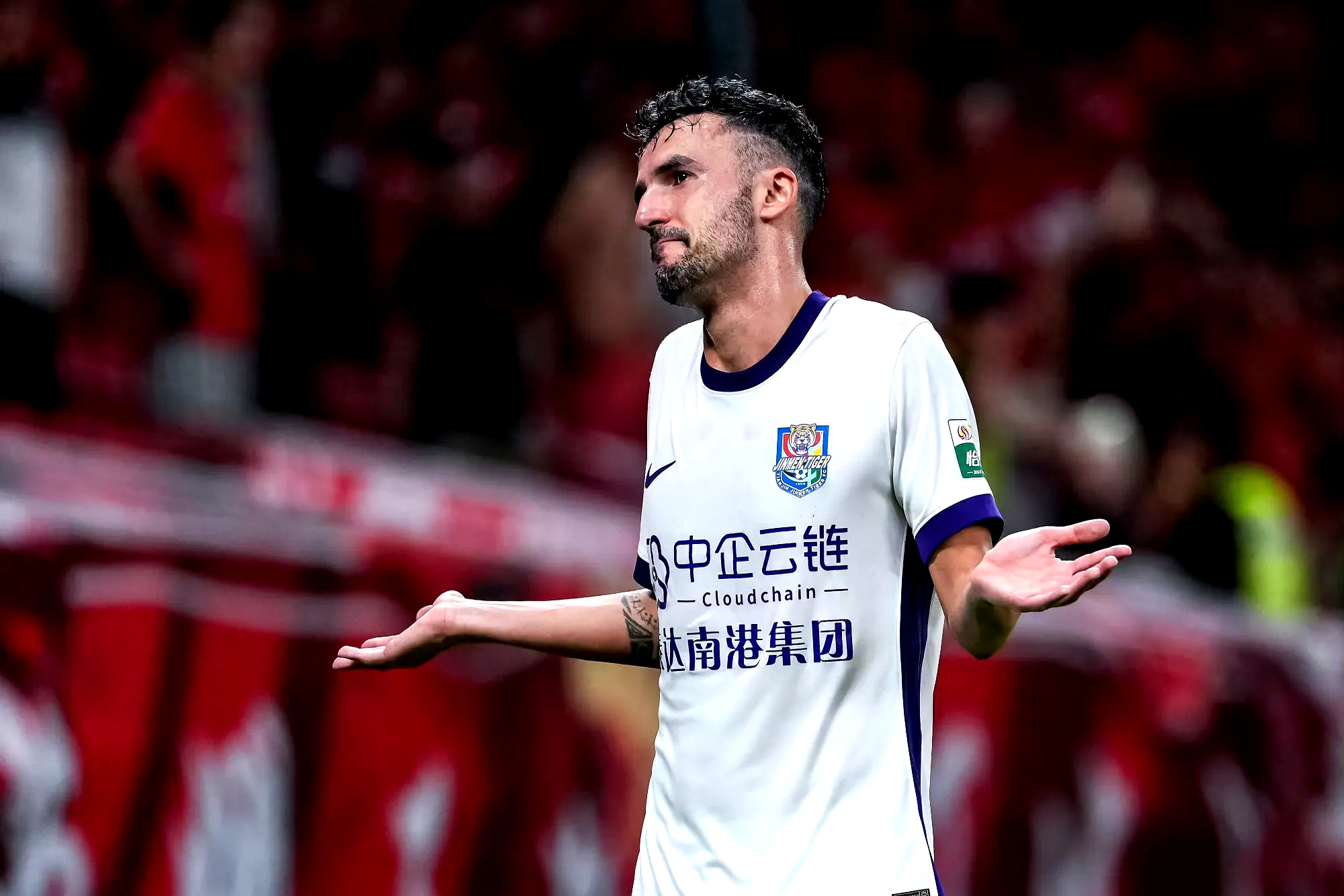 联赛半决赛迎来一场焦点战役 联赛半决赛迎来一场焦点战役