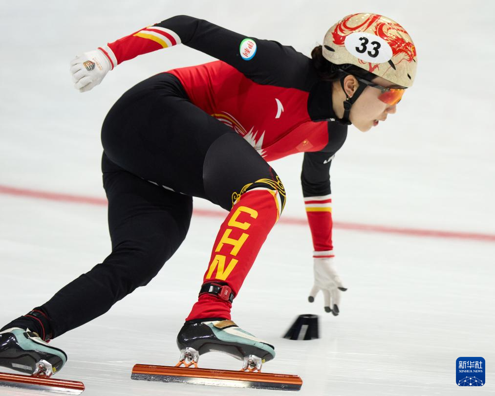 瑞典速滑选手突破个人最好成绩,争夺冠军的简单介绍 瑞典速滑选手突破个人最好成绩,争夺冠军的简单介绍