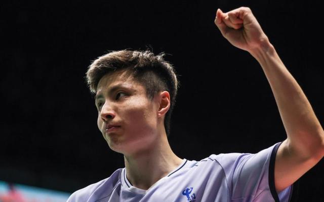 关于马来西亚队险胜泰国队，石宇奇统治全场的信息