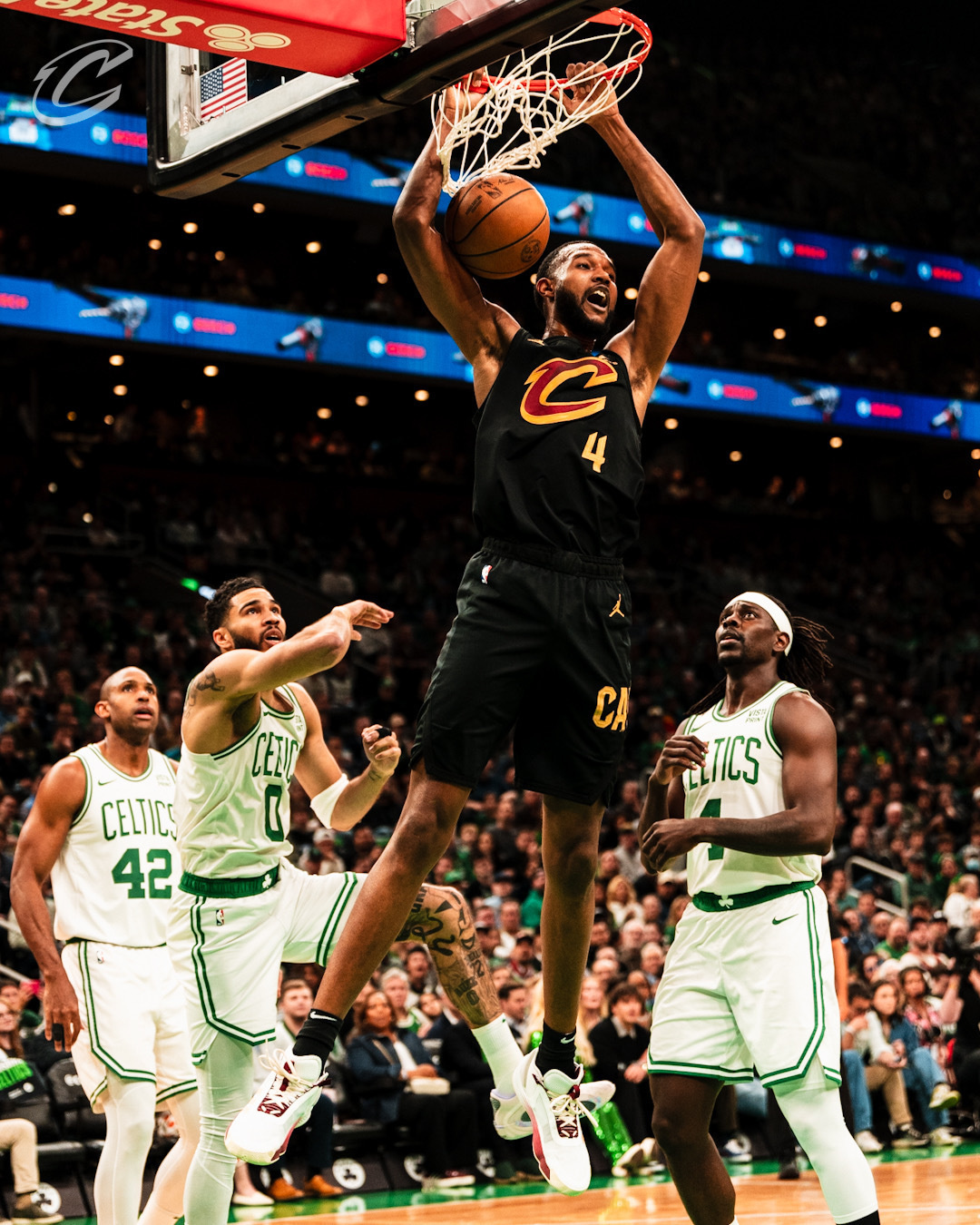 包含勇士逆转凯尔特人，福克斯状态火热的词条