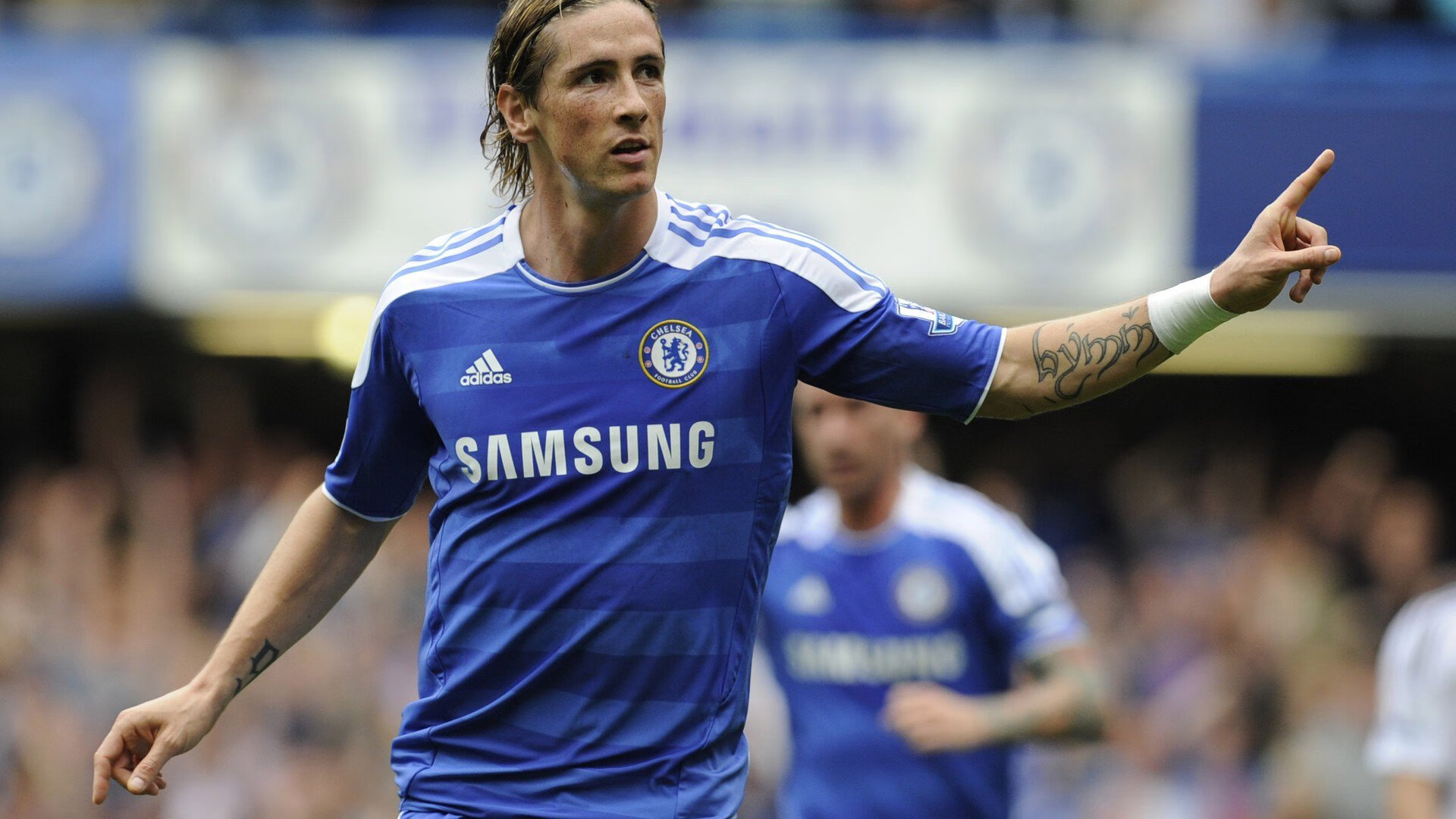 当曼城轻取伊拉克，托尼在NBA总决赛接管比赛，体育叙事中的唯一性巧合