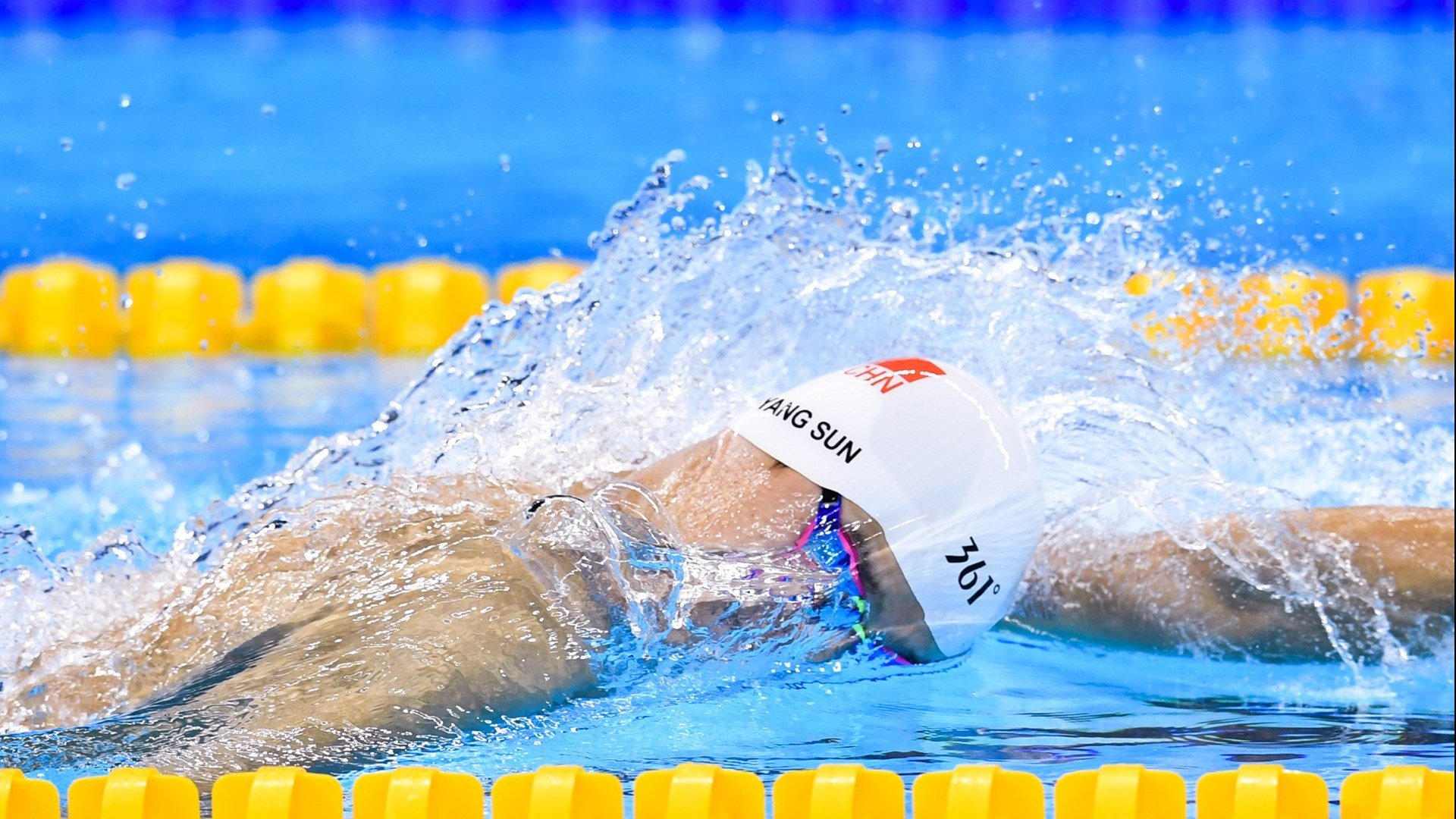 新王登基，哈斯逆袭红牛，皮亚斯特里火热状态改写F1格局